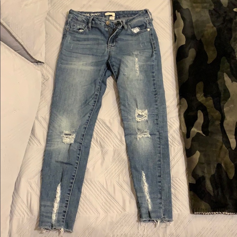 Tipped jeans.
